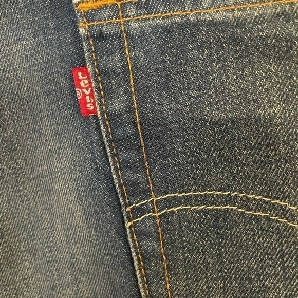 𝅺Great condition men’s size 40 Levi’s 569 shorts - Picture 4 of 5